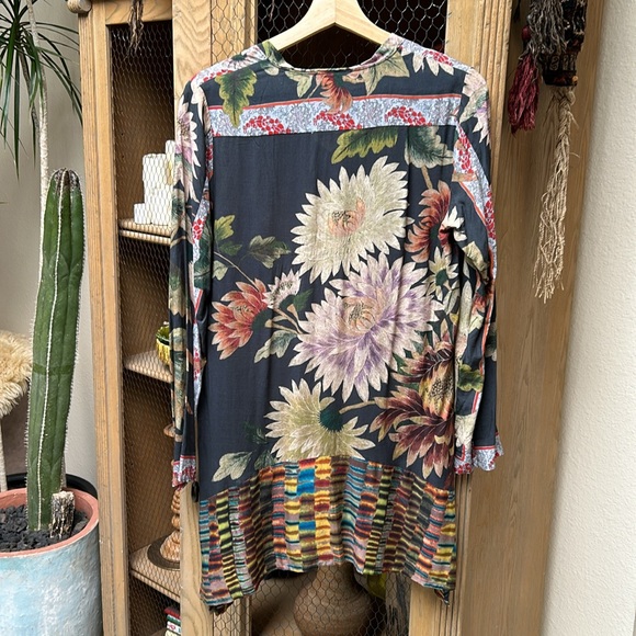 Johnny Was Floral Tunic - Picture 9 of 11